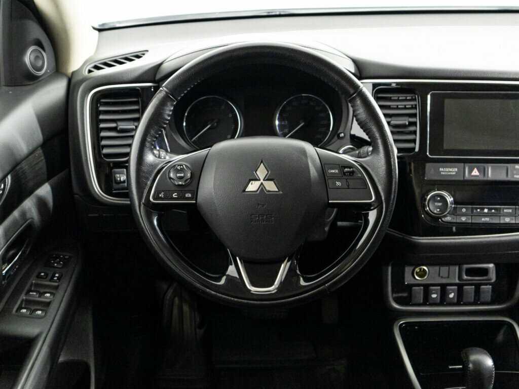 Mitsubishi Outlander 2018 года с пробегом. Фото: #17