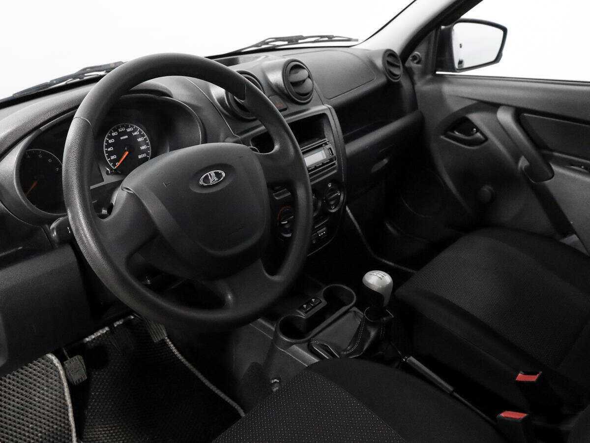 Б/У Лада (ВАЗ) Гранта 2015 года. Фото: #8