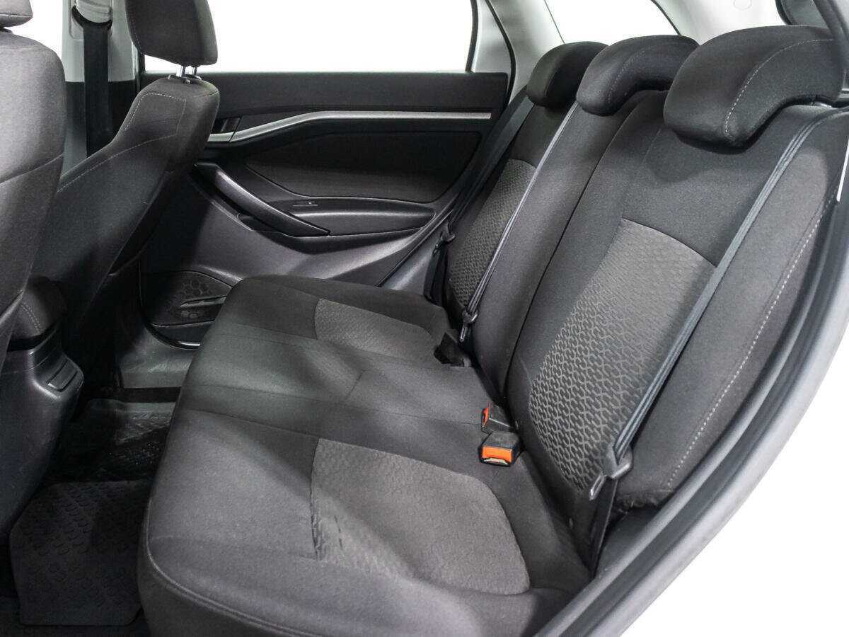 Б/У Лада (ВАЗ) Веста 2017 года. Фото: #9