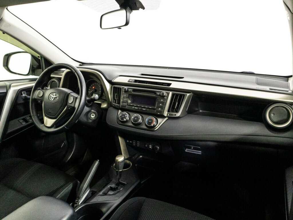 Toyota RAV4 2013 года с пробегом. Фото: #8