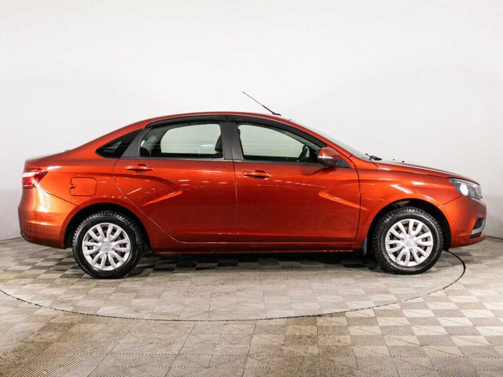 Б/У Лада (ВАЗ) Веста 2017 года. Фото: #3