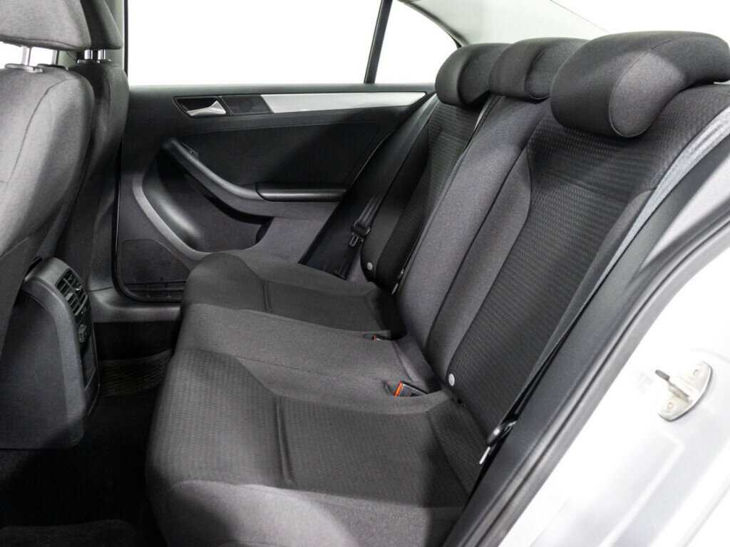 Б/У Фольксваген Джетта 2016 года. Фото: #9