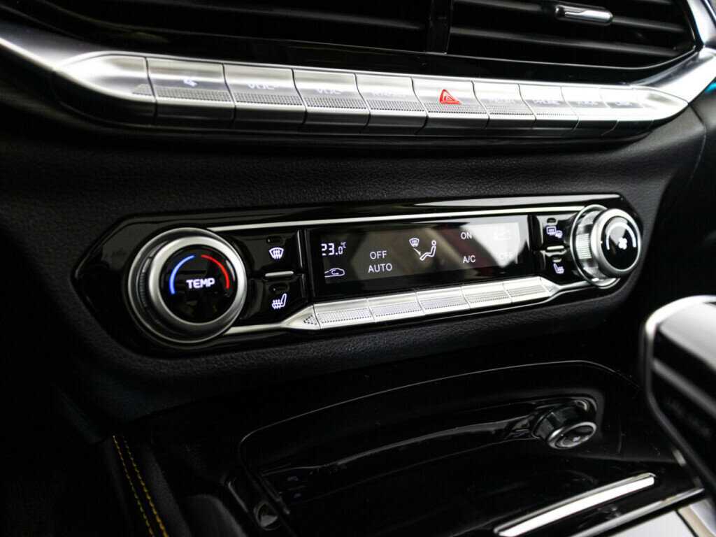 FAW Bestune T77 2023 года с пробегом. Фото: #16