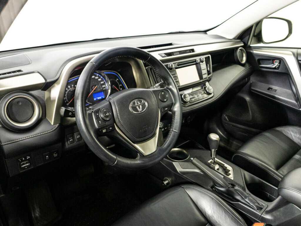 Toyota RAV4 2013 года с пробегом. Фото: #10