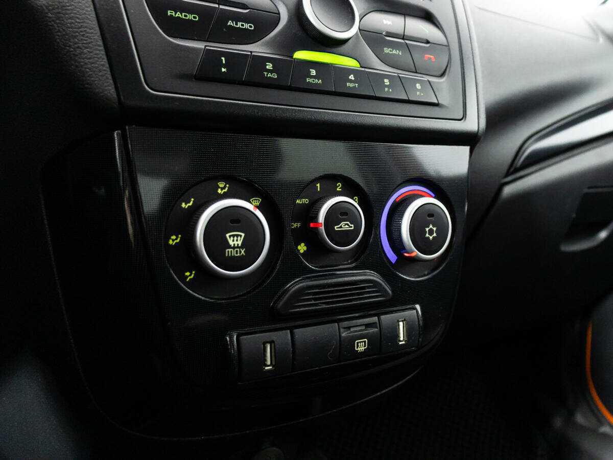 Б/У Лада (ВАЗ) Калина 2015 года. Фото: #14