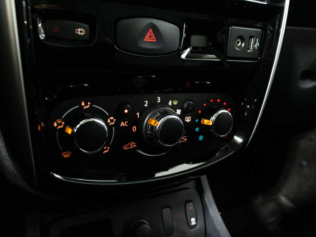 Б/У Ниссан Террано 2015 года. Фото: #14