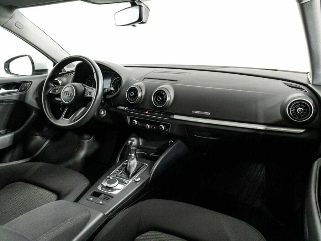 Audi A3 2017 года с пробегом. Фото: #8
