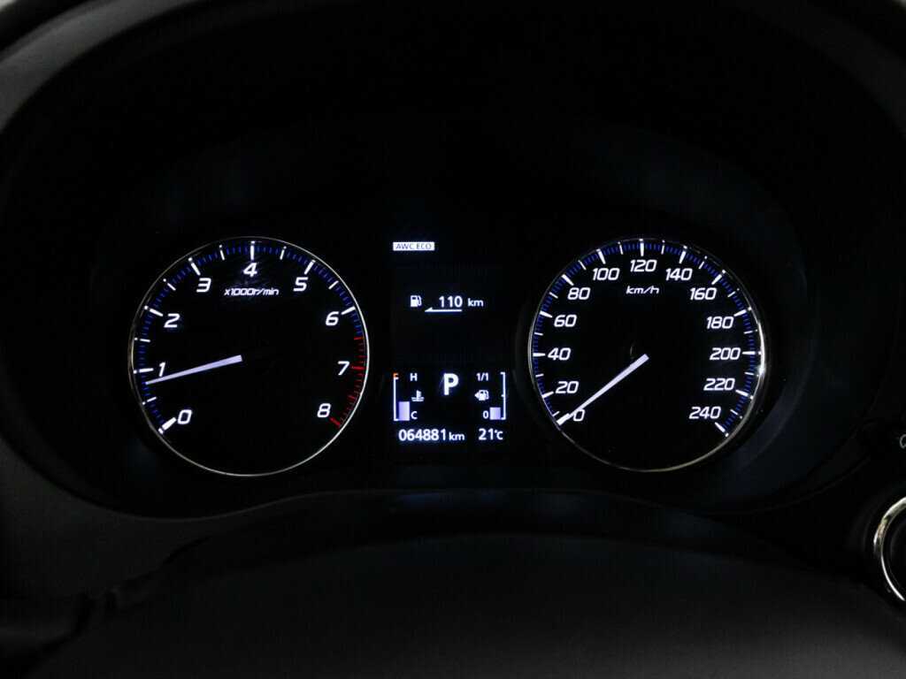 Mitsubishi Outlander 2021 года с пробегом. Фото: #11