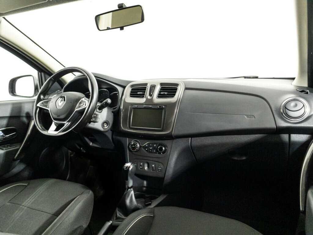 Б/У Рено Сандеро 2019 года. Фото: #8