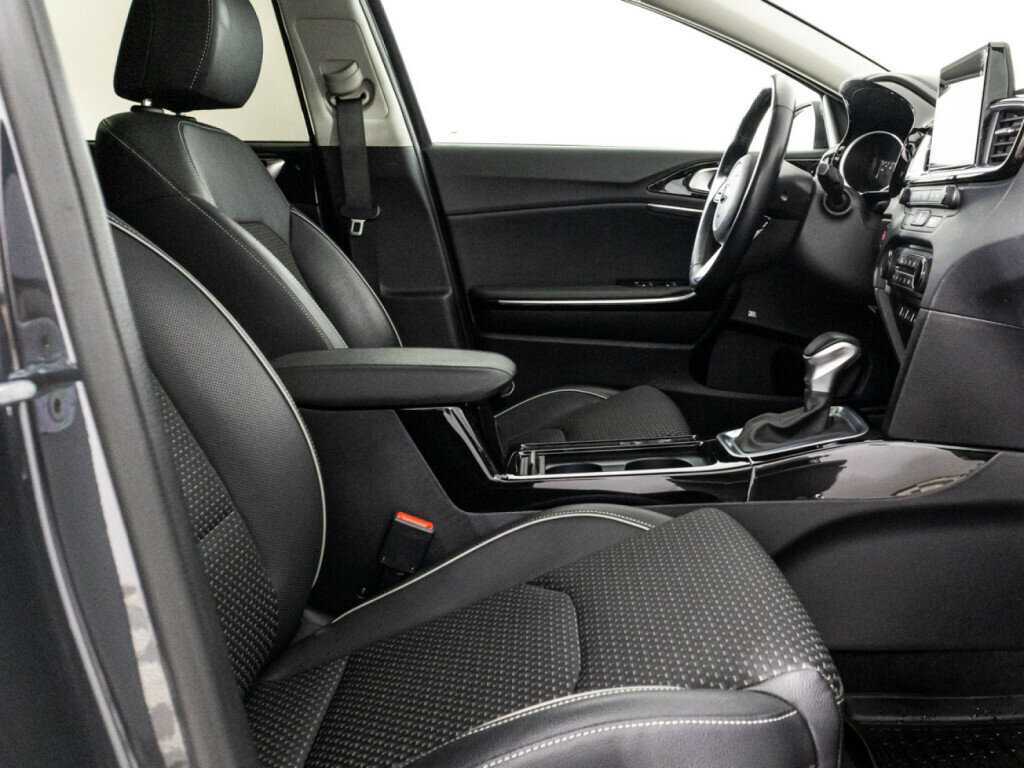 Kia Ceed 2020 года с пробегом. Фото: #14