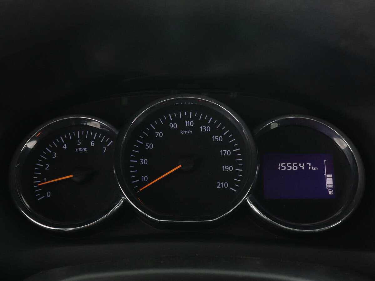 Б/У Рено Логан 2014 года. Фото: #6