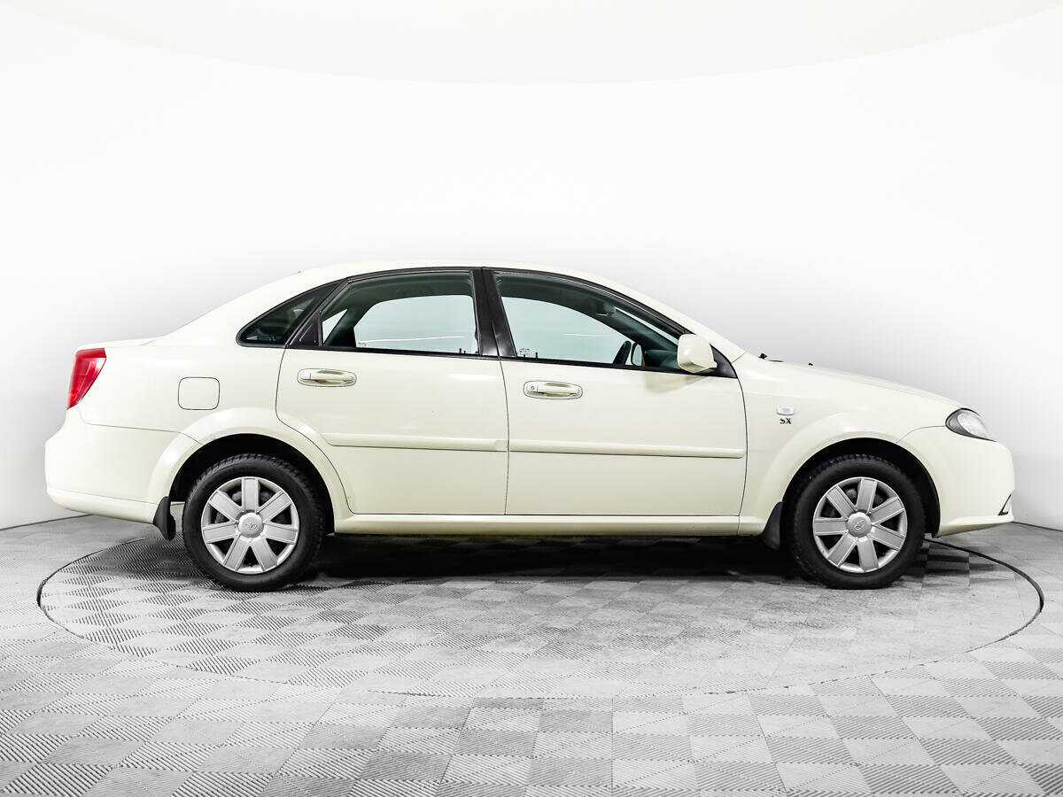 Б/У Дэу Гентра 2014 года. Фото: #3