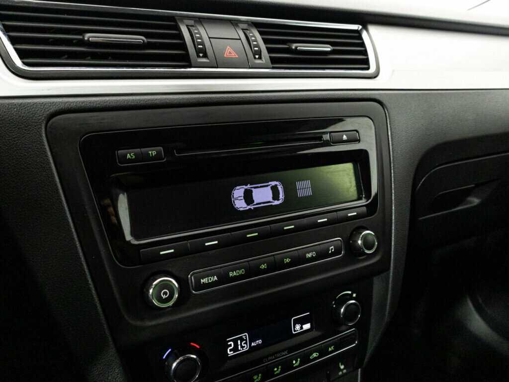 Б/У Шкода Рапид 2015 года. Фото: #14