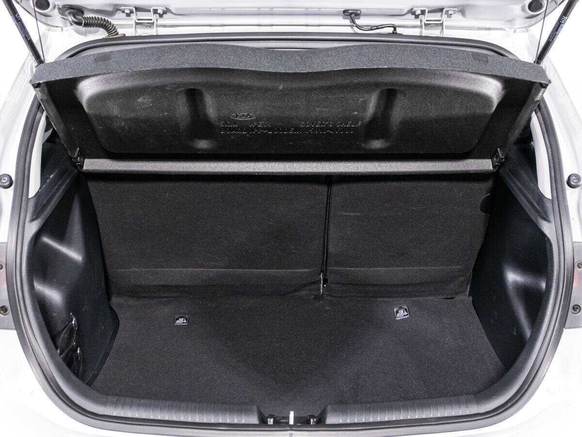 Б/У Киа Рио 2017 года. Фото: #14