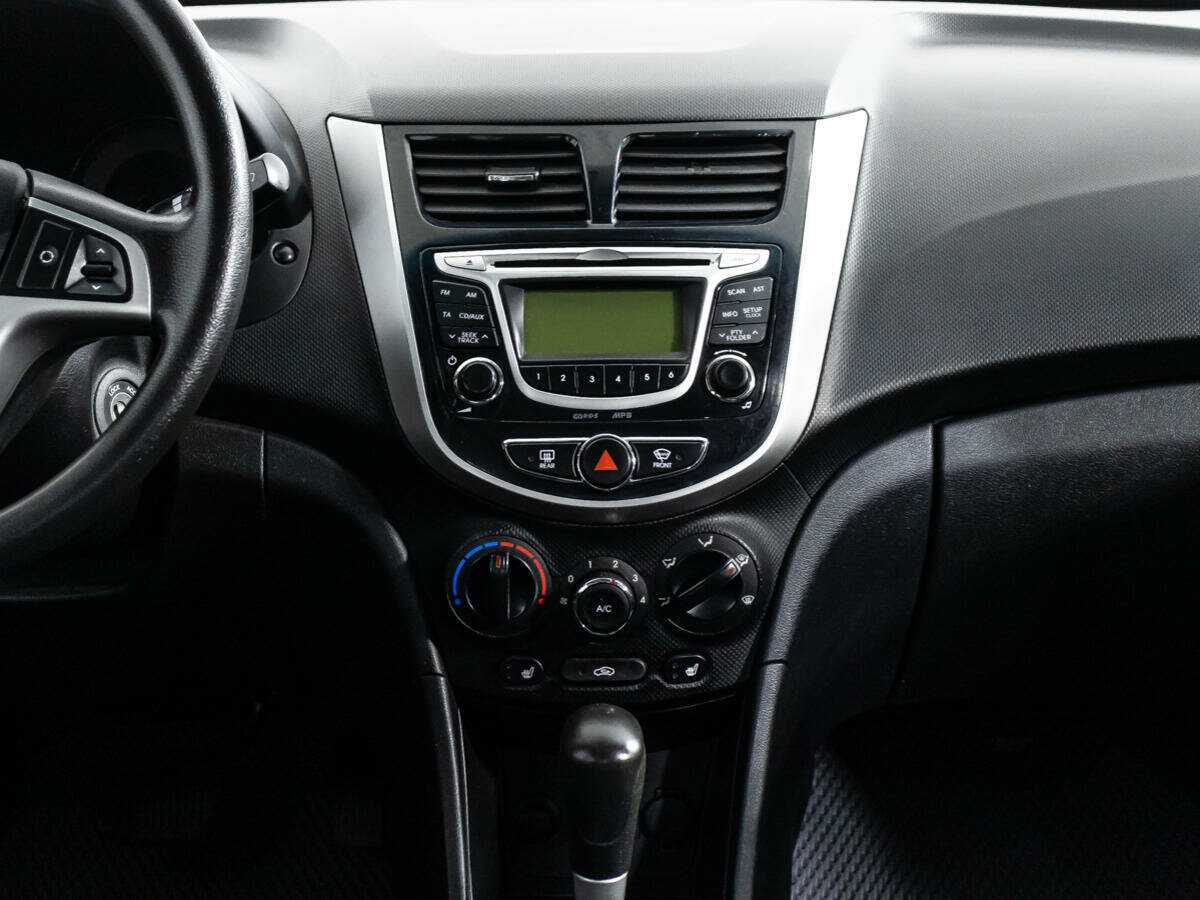 Б/У Хендай Солярис 2014 года. Фото: #13