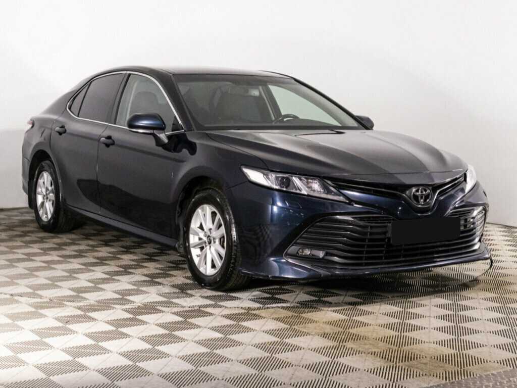 Toyota Camry 2019 года с пробегом. Фото: #2