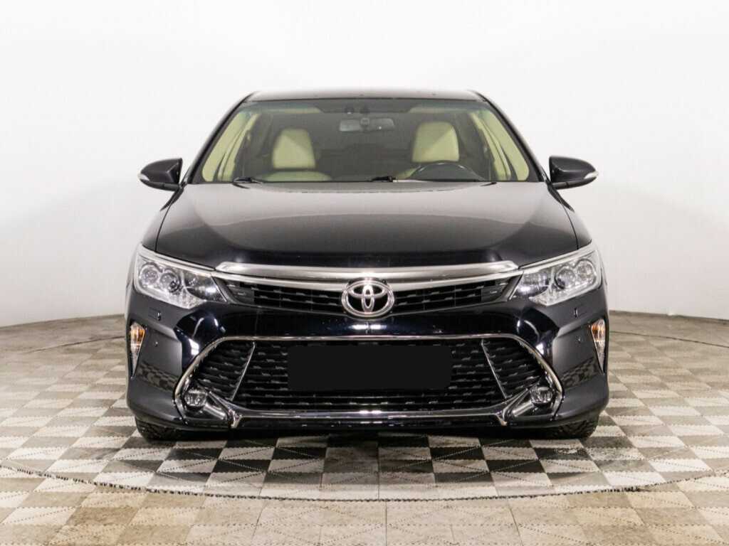 Toyota Camry 2017 года с пробегом. Фото: #1