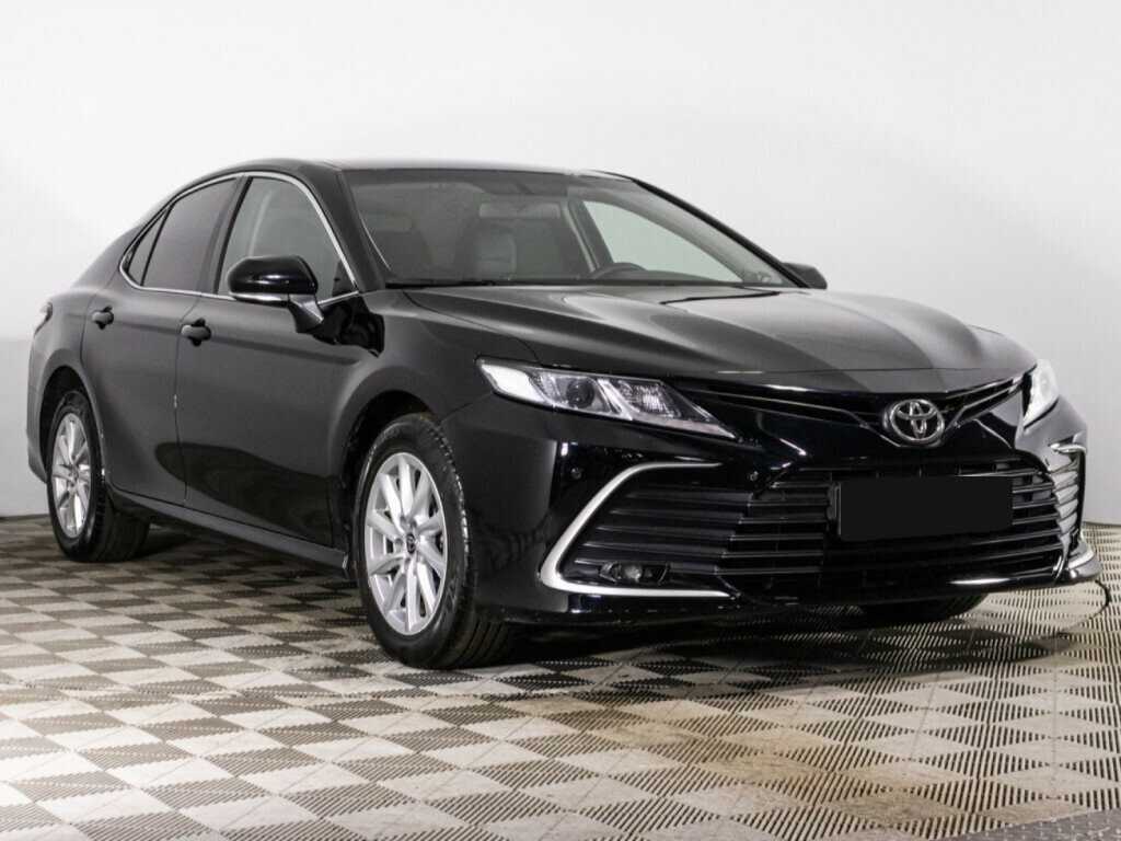 Toyota Camry 2021 года с пробегом. Фото: #2