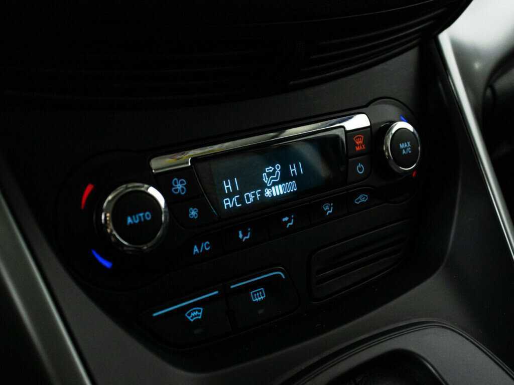 Б/У Форд Куга 2014 года. Фото: #14