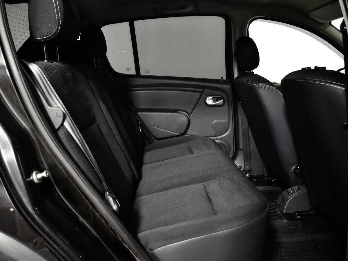 Б/У Рено Сандеро 2012 года. Фото: #9