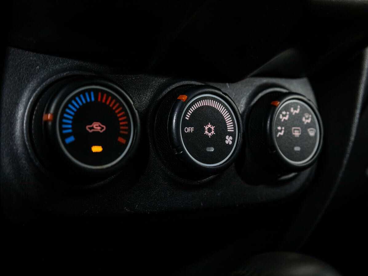 Б/У Митсубиши АС-Икс 2012 года. Фото: #14