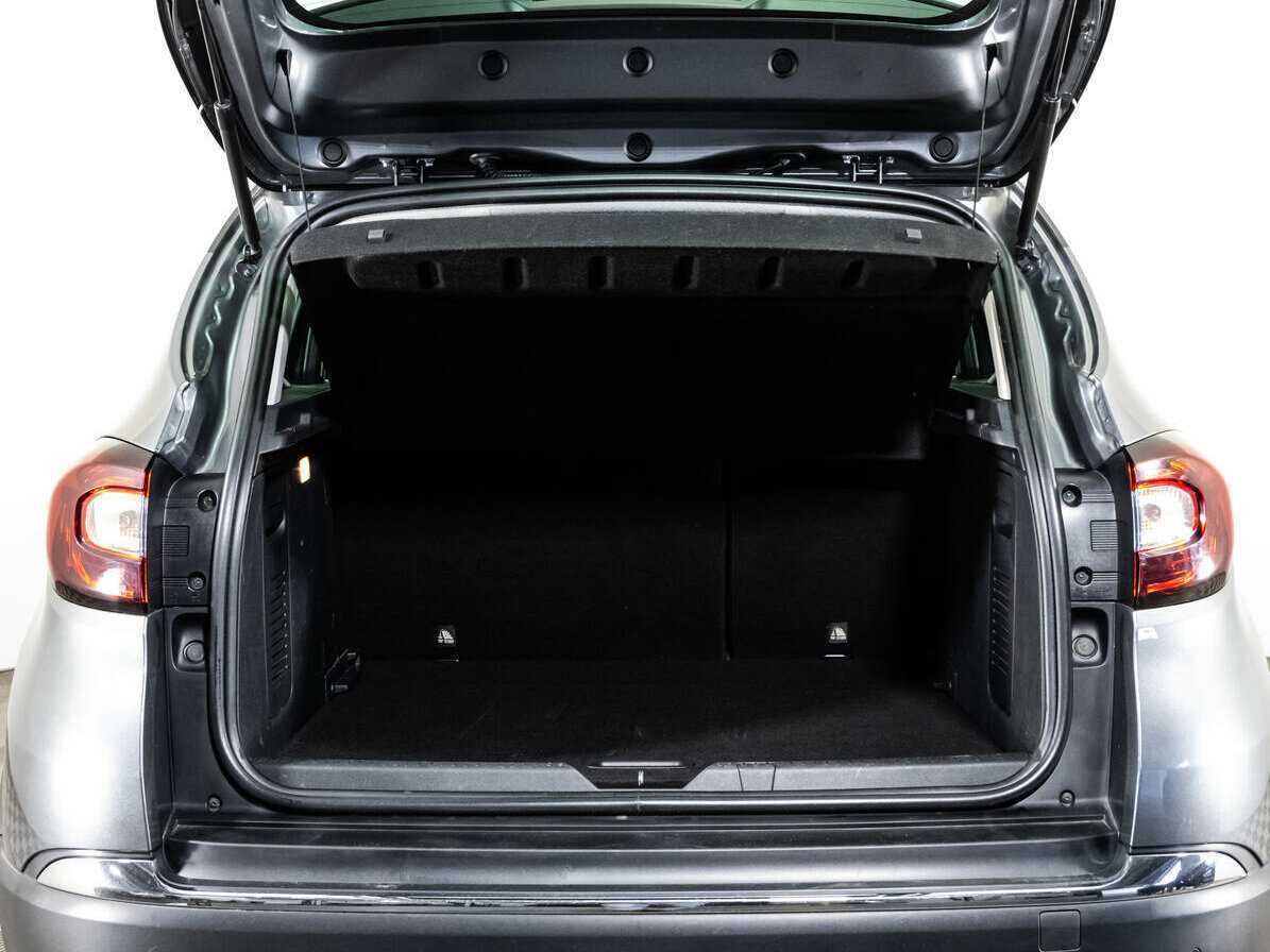 Б/У Рено Каптюр 2017 года. Фото: #13