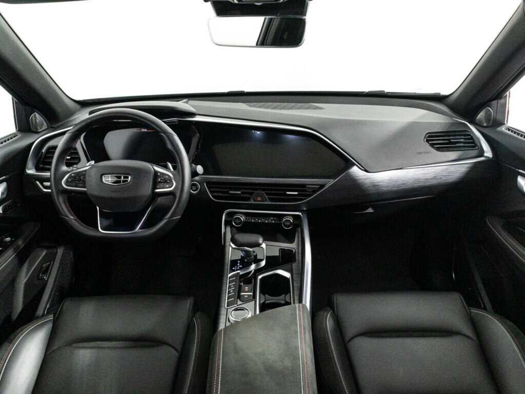 Geely Tugella 2022 года с пробегом. Фото: #12