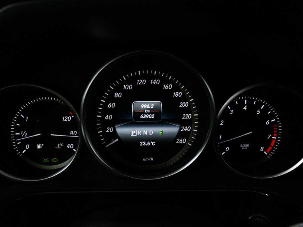 Mercedes-Benz E-Класс 2013 года с пробегом. Фото: #11