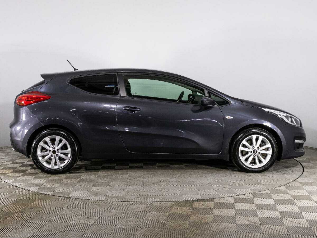 Б/У Киа Сид 2016 года. Фото: #3