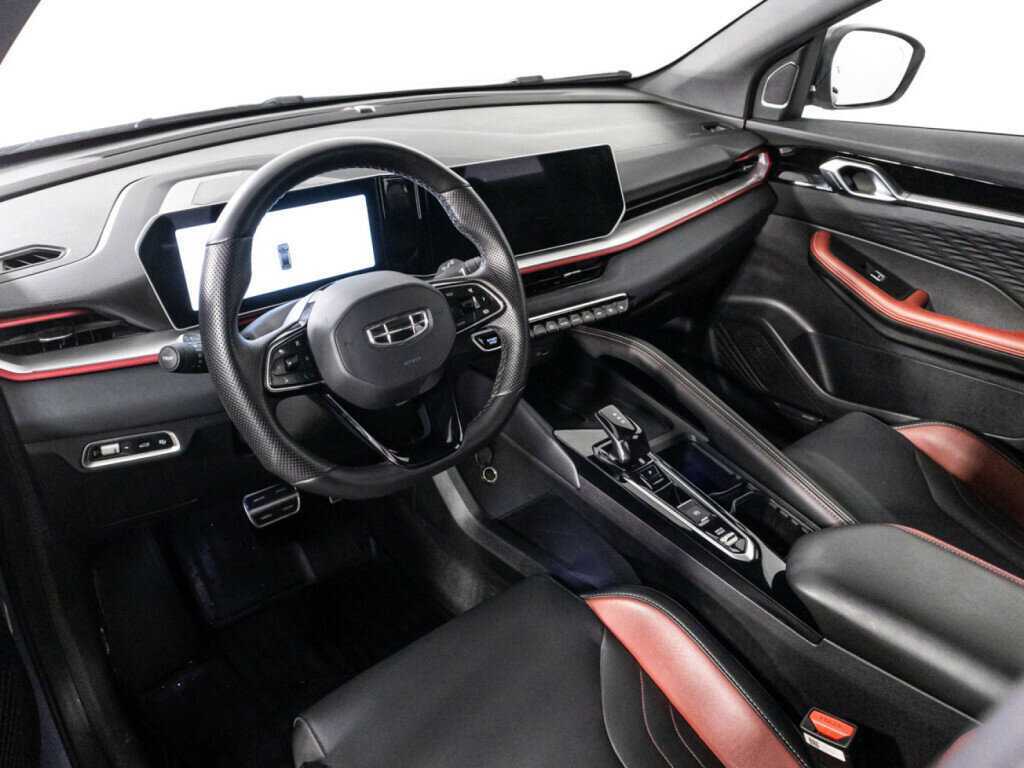 Geely Coolray 2023 года с пробегом. Фото: #10