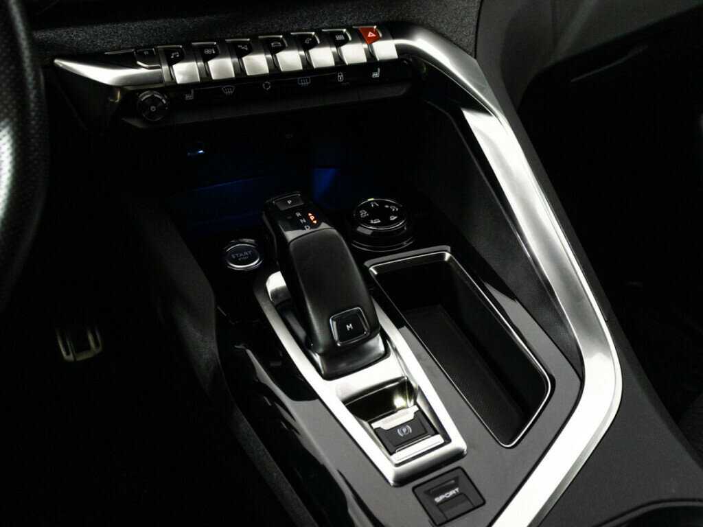 Б/У Пежо 3008 2017 года. Фото: #16