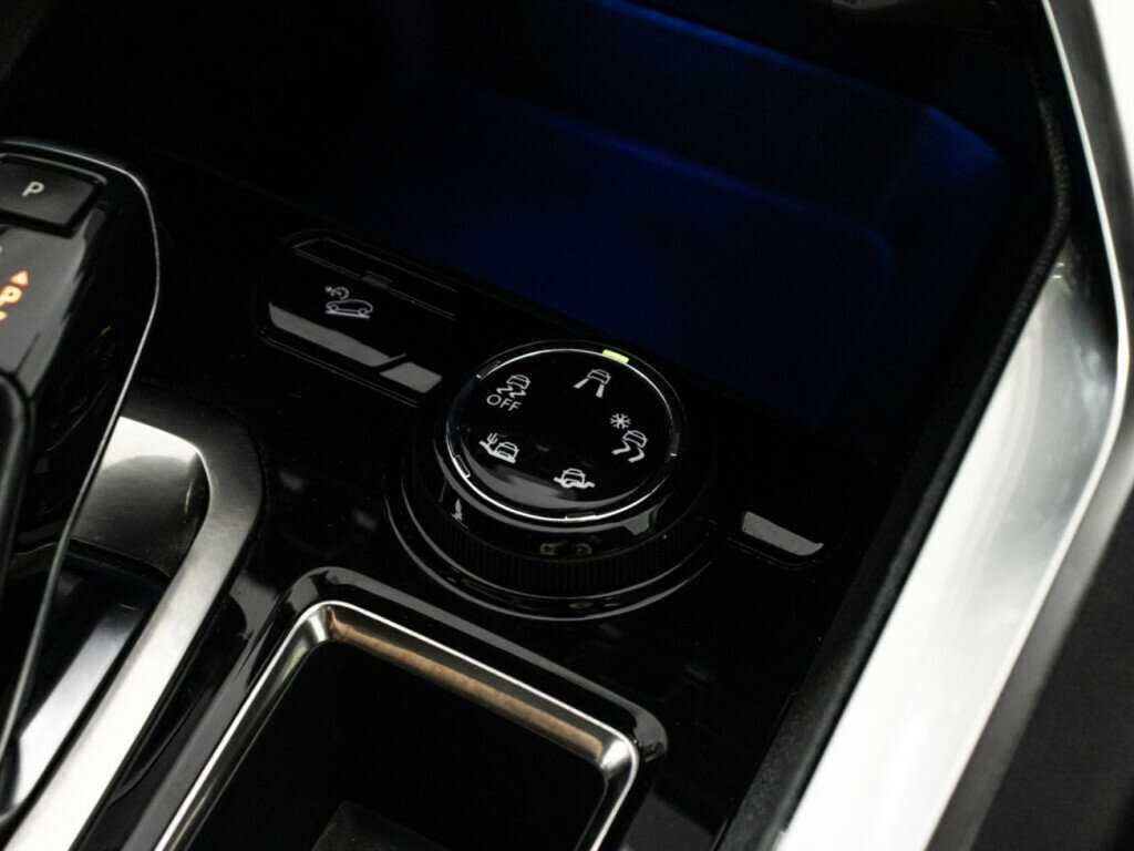 Б/У Пежо 3008 2017 года. Фото: #20