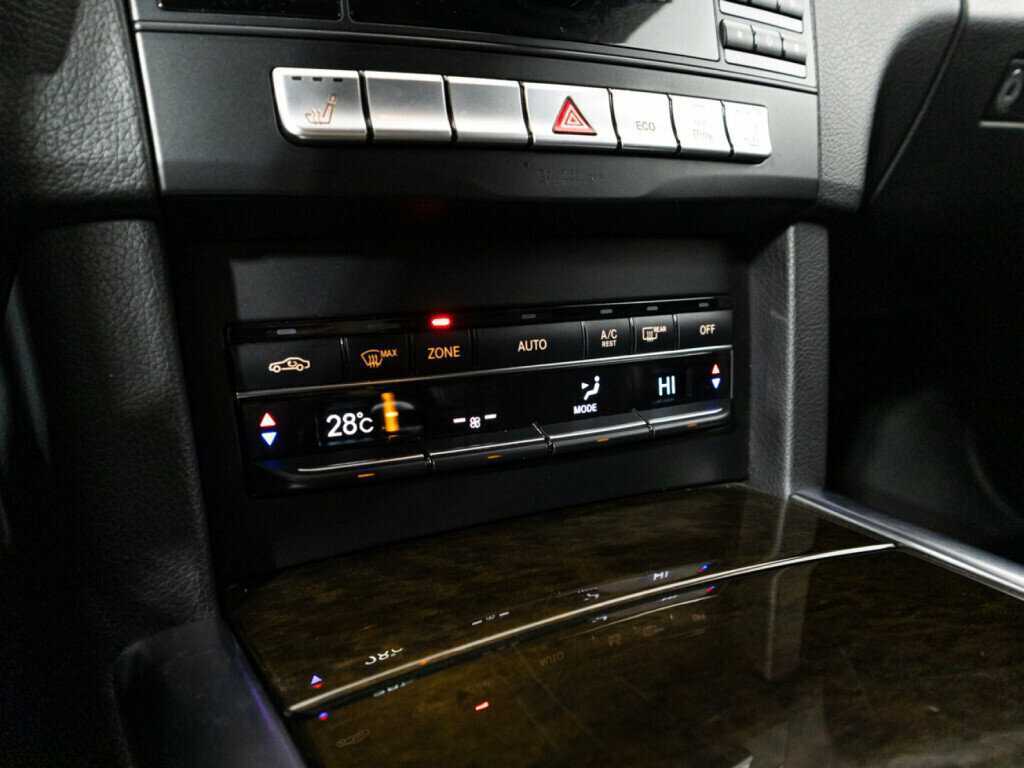 Mercedes-Benz E-Класс 2015 года с пробегом. Фото: #16