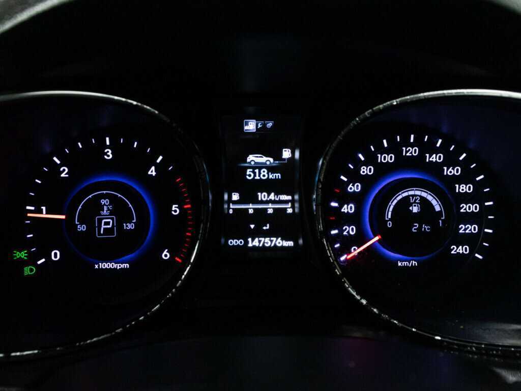 Б/У Хендай Санта Фе 2013 года. Фото: #11