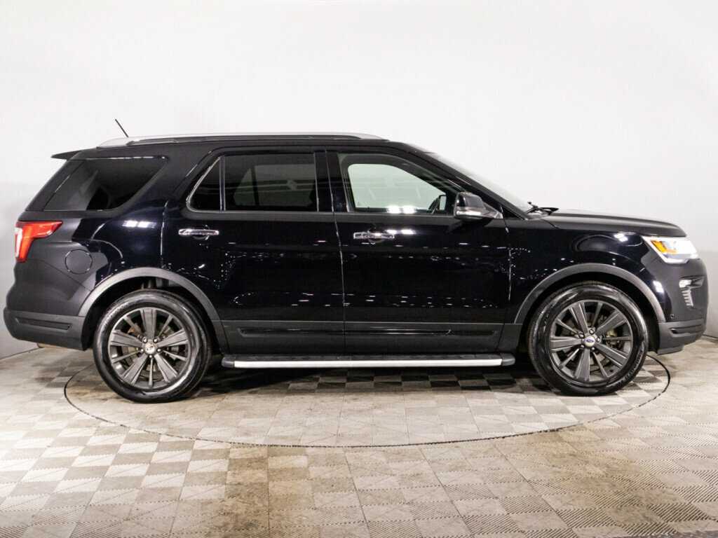 Ford Explorer 2018 года с пробегом. Фото: #3