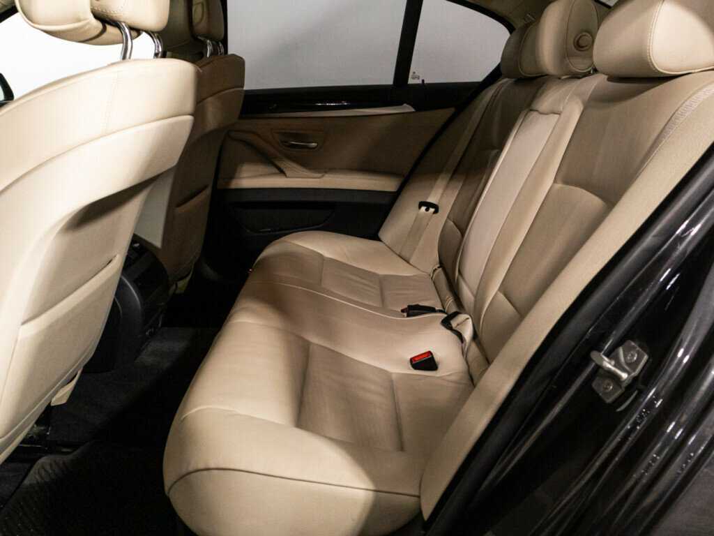 BMW 5 серии 2012 года с пробегом. Фото: #9