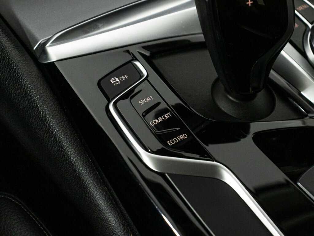 BMW 5 серии 2018 года с пробегом. Фото: #19