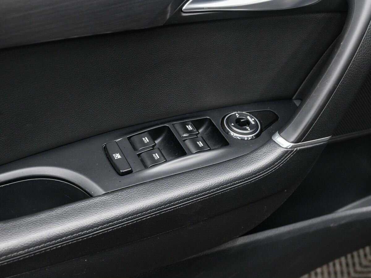 Б/У Хендай ай40 2016 года. Фото: #15