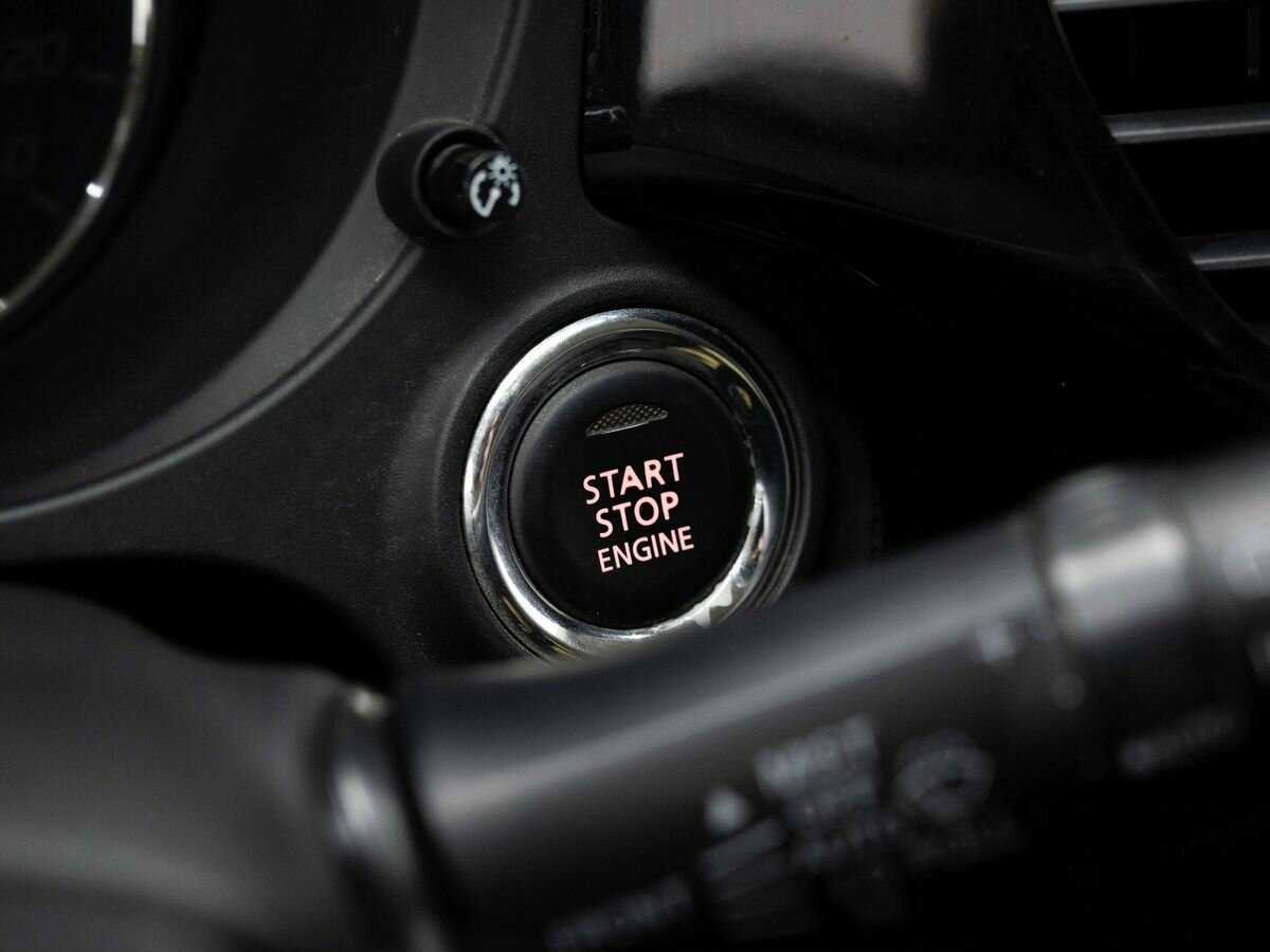 Б/У Митсубиши Оутлэндер 2015 года. Фото: #23