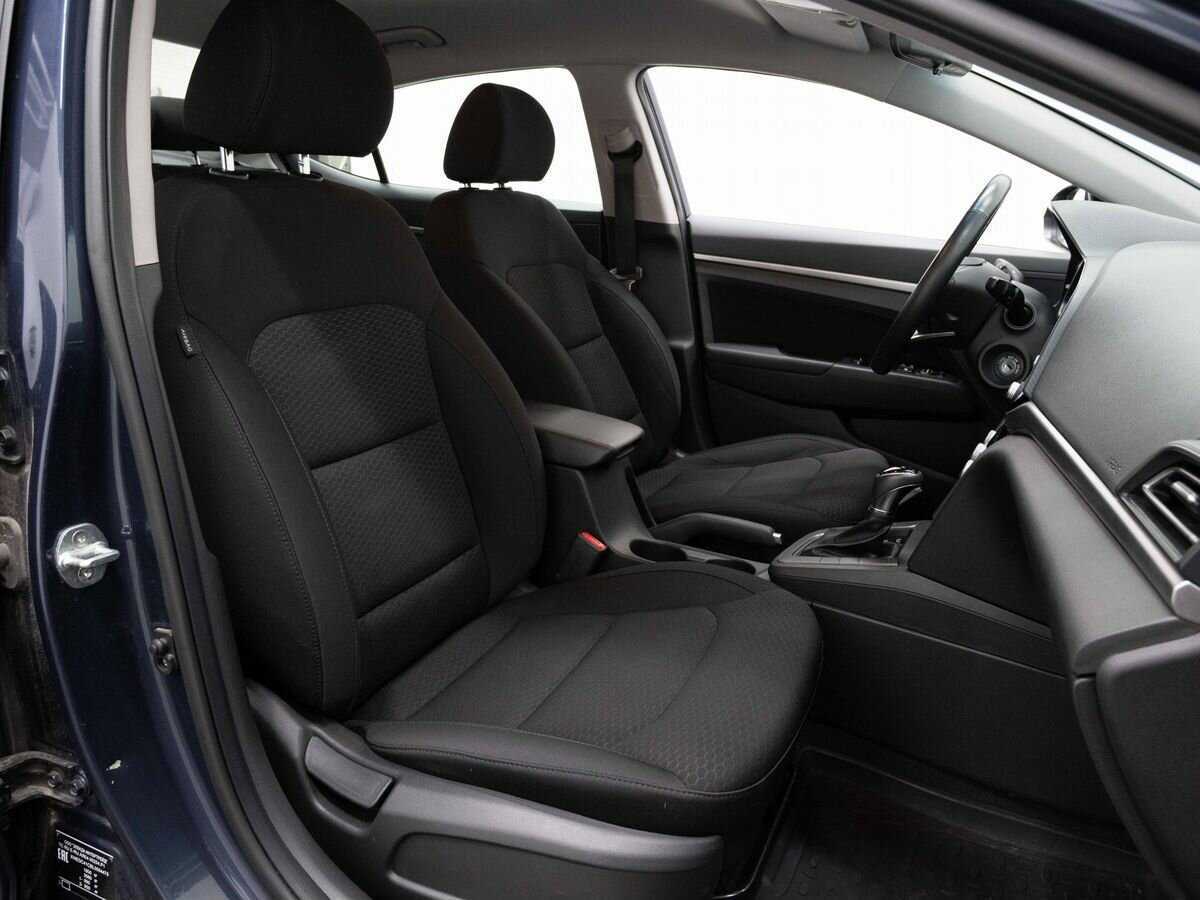 Hyundai Elantra 2020 года с пробегом. Фото: #13