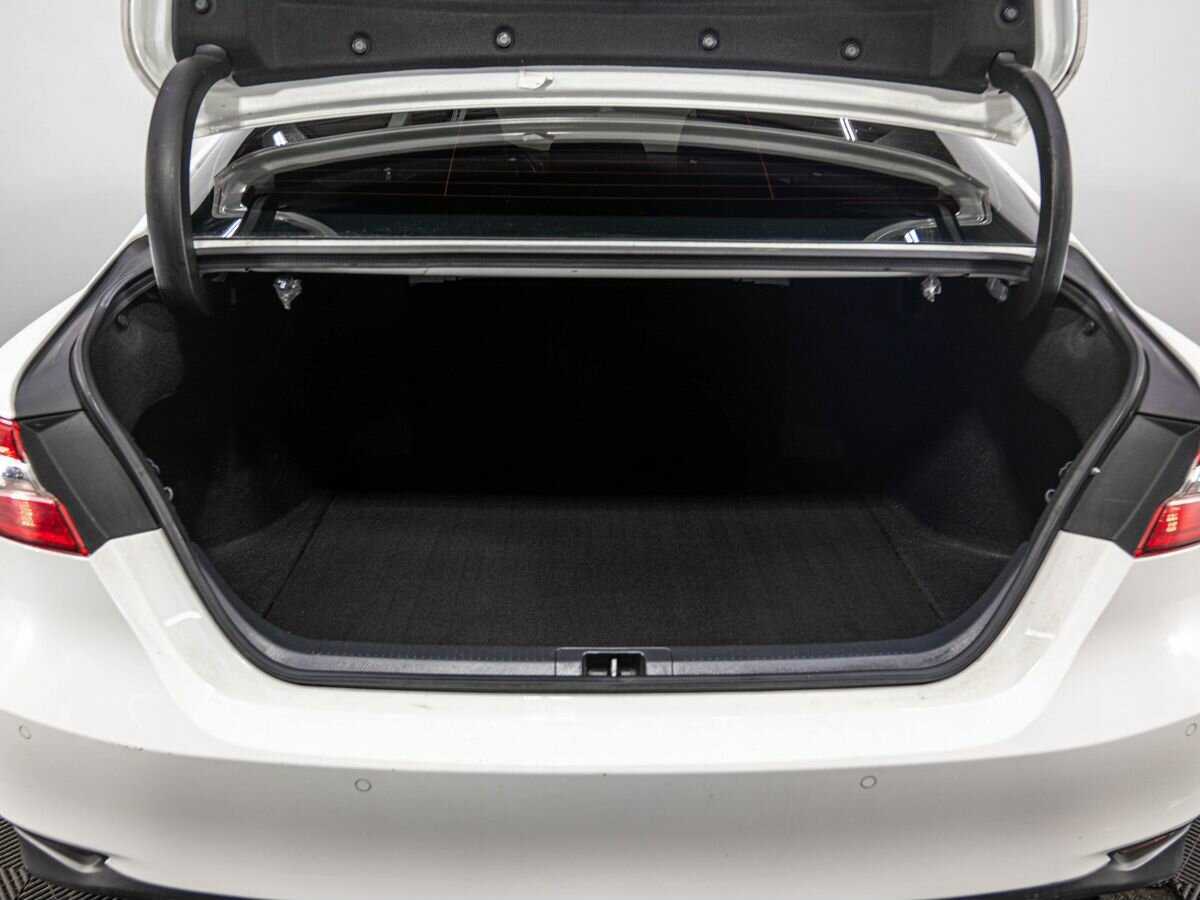 Toyota Camry 2022 года с пробегом. Фото: #24