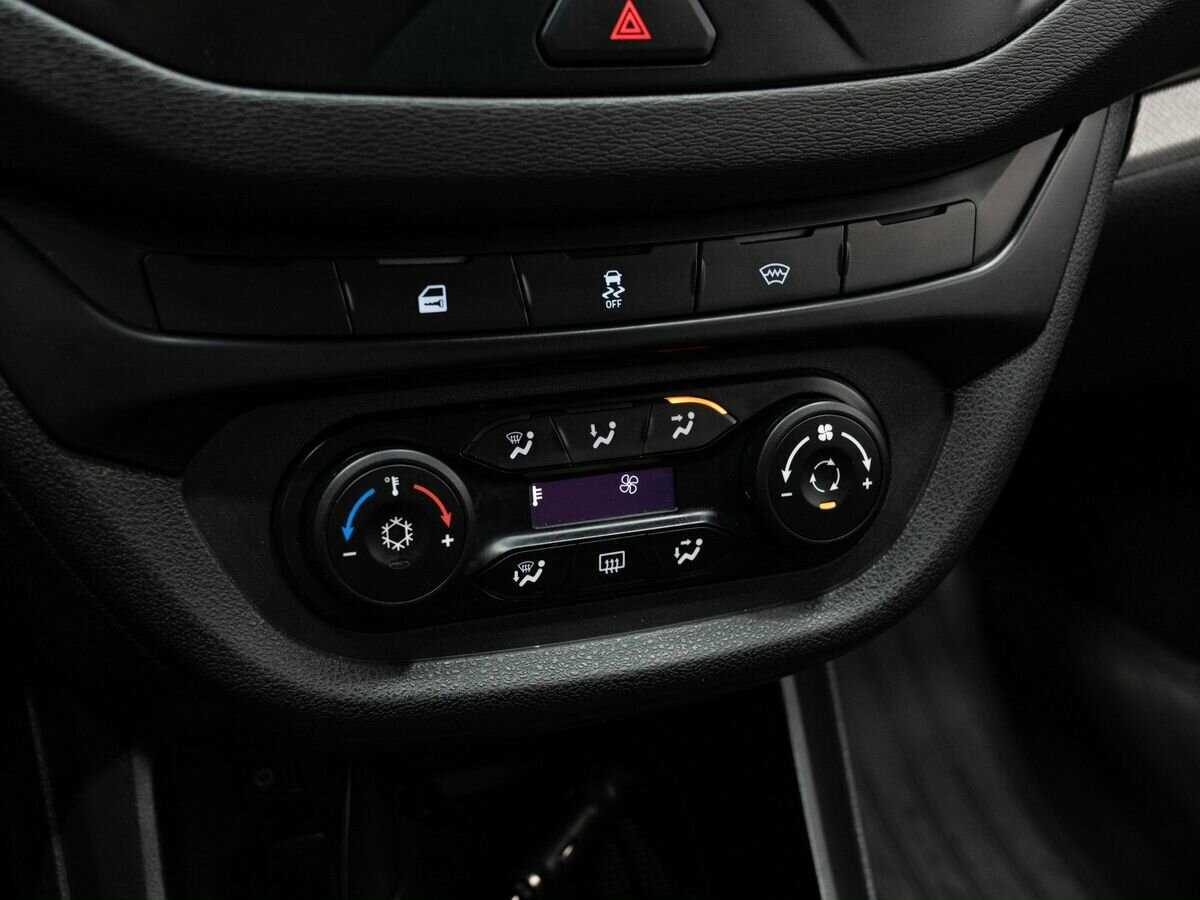 Б/У Лада (ВАЗ) Веста 2019 года. Фото: #18