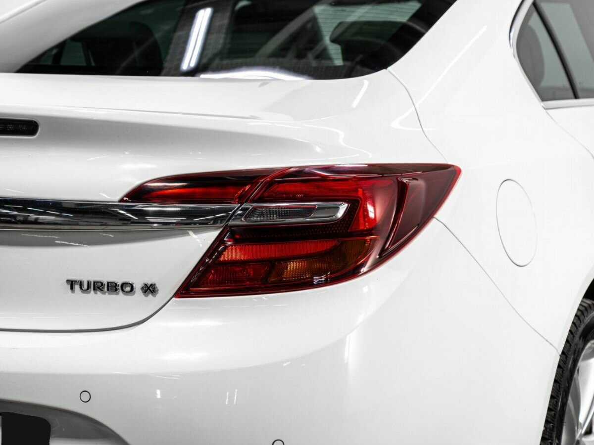 Б/У Опель Инсигния 2015 года. Фото: #6