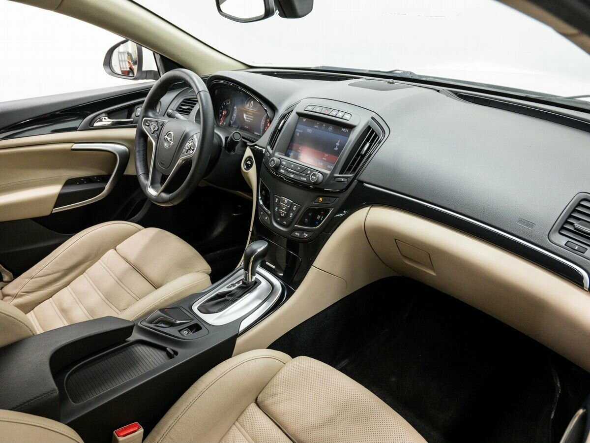 Б/У Опель Инсигния 2015 года. Фото: #7