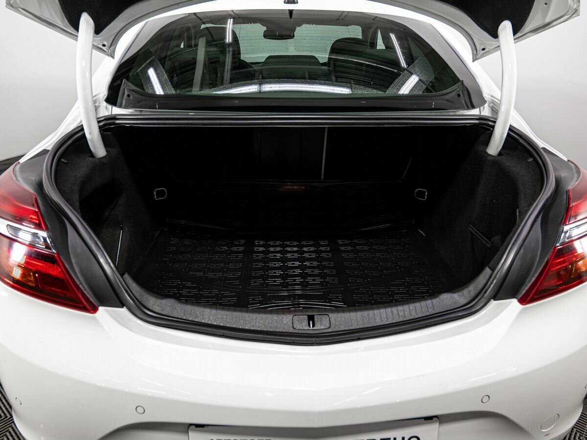 Б/У Опель Инсигния 2015 года. Фото: #22