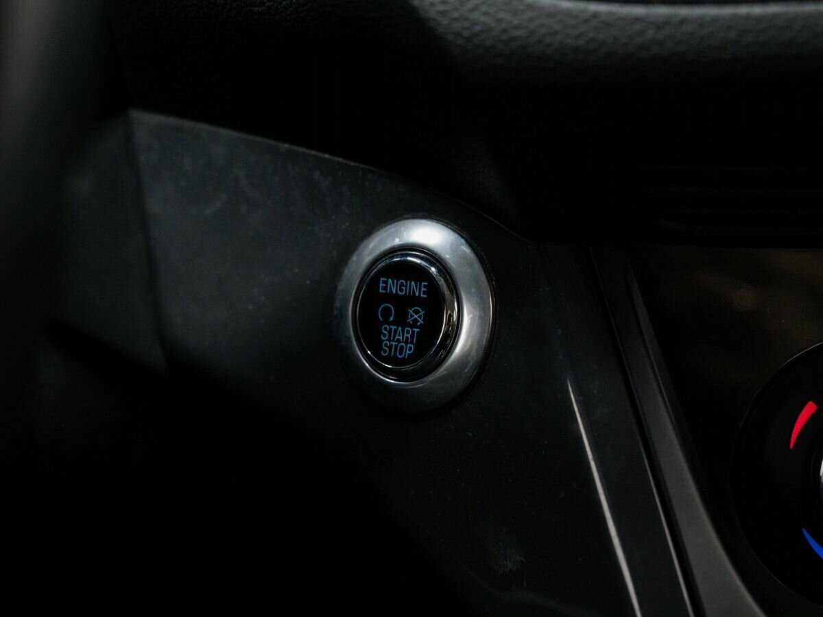 Б/У Форд Куга 2015 года. Фото: #18