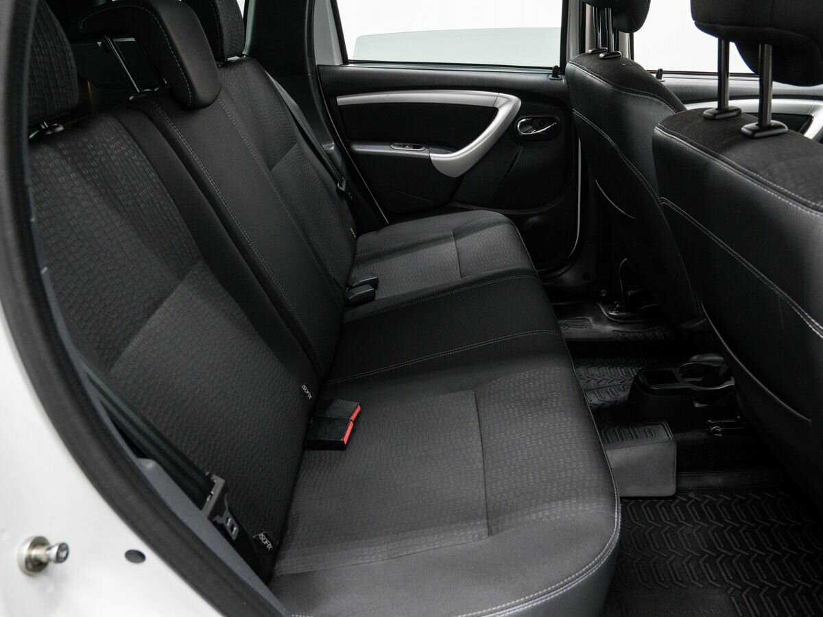 Б/У Ниссан Террано 2015 года. Фото: #9