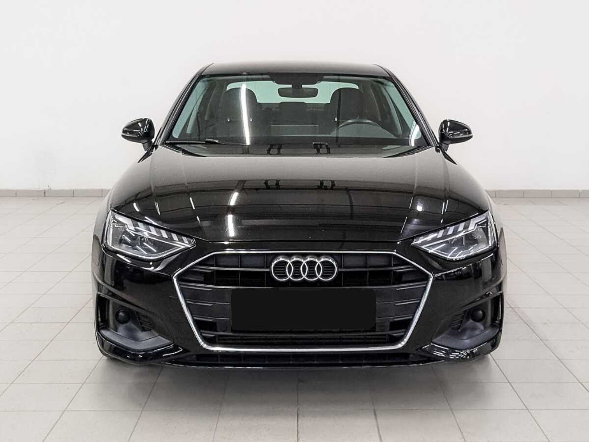 Audi A4 2020 года с пробегом. Фото: #1