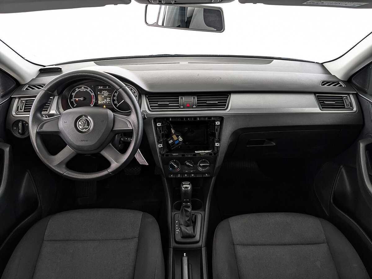 Б/У Шкода Рапид 2019 года. Фото: #12