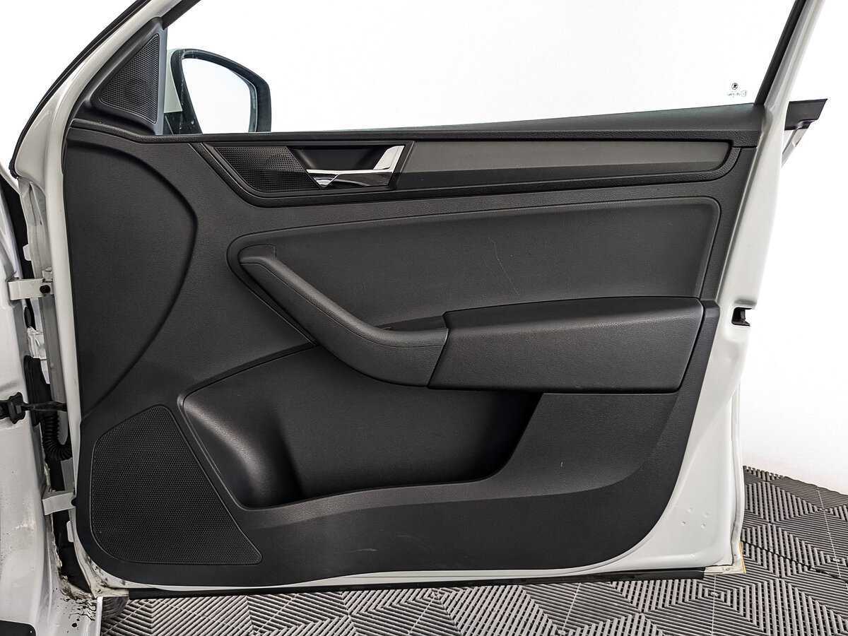 Б/У Шкода Рапид 2019 года. Фото: #21